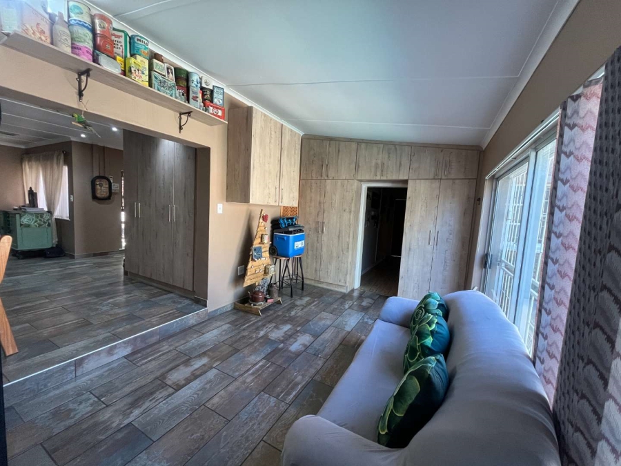 5 Bedroom Property for Sale in Blydeville Northern Cape